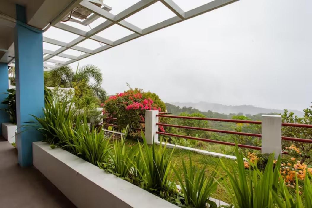 Hotel Casa Noah Tagaytay City Exterior foto