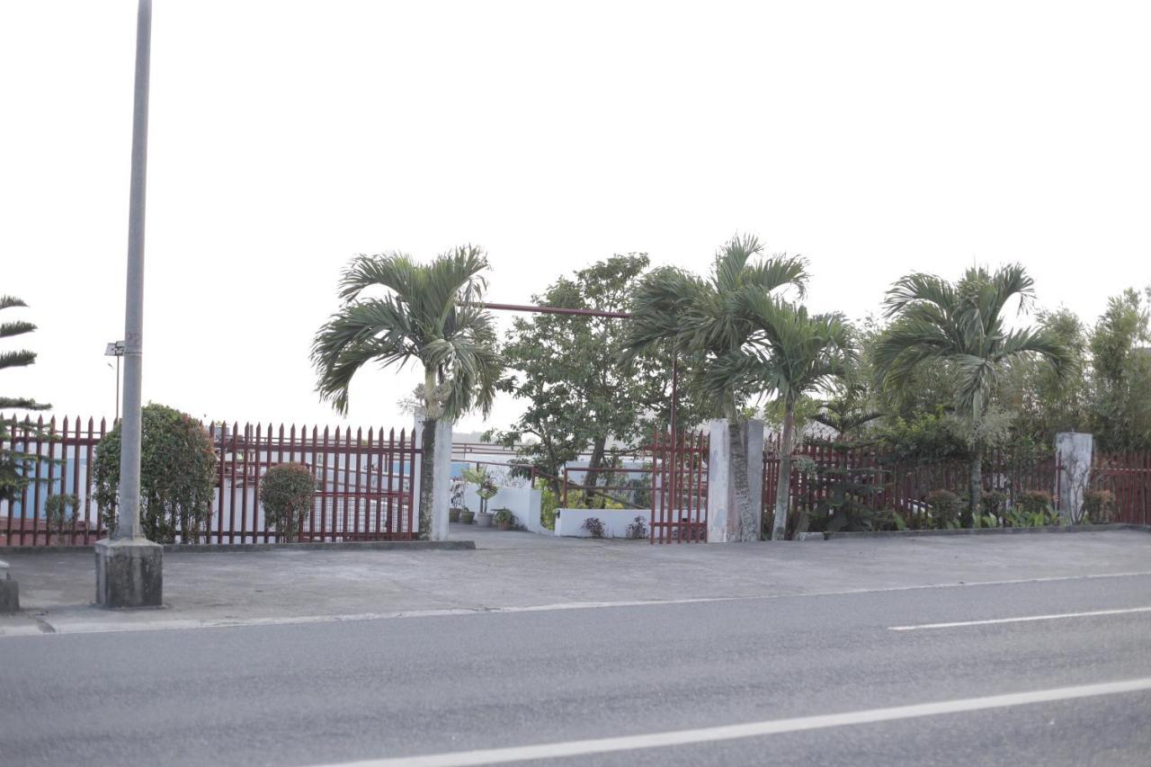 Hotel Casa Noah Tagaytay City Exterior foto